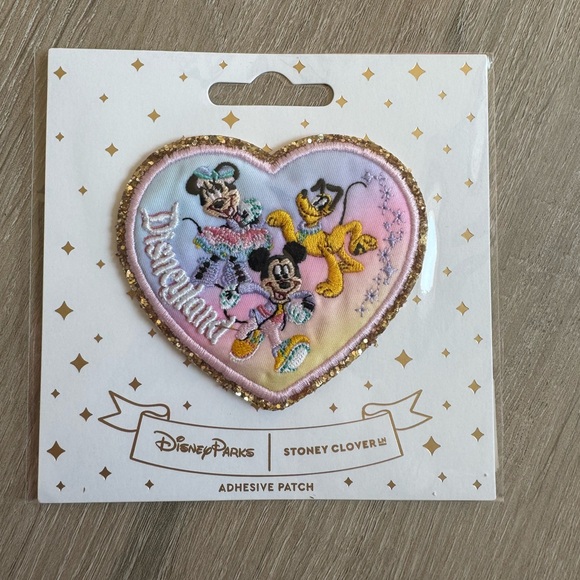 Stoney Clover Lane Disneyland Patch - Picture 1 of 2